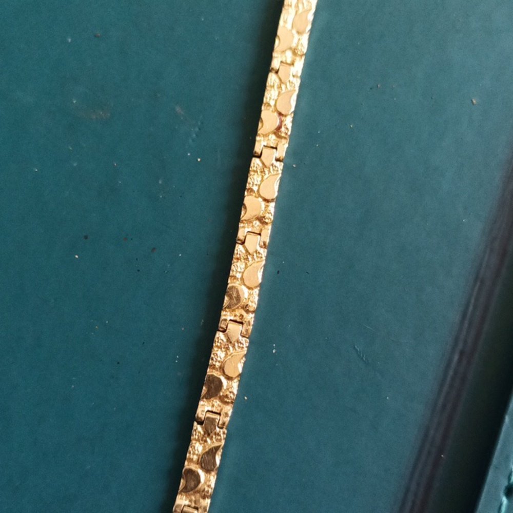 Elegant Gold Bracelet 10Kt Gold - Picture 2 of 6